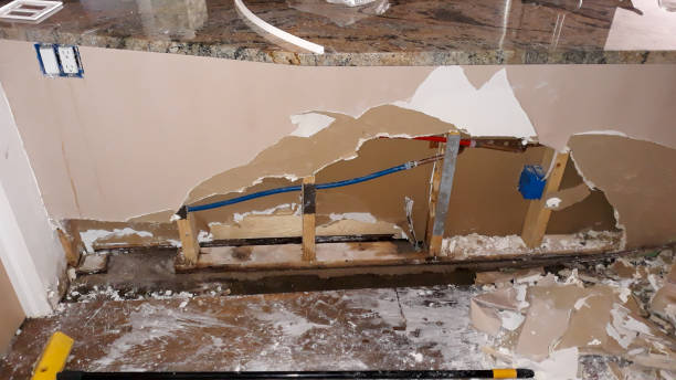 Best 24/7 water damage repair  in Little Rock, AR